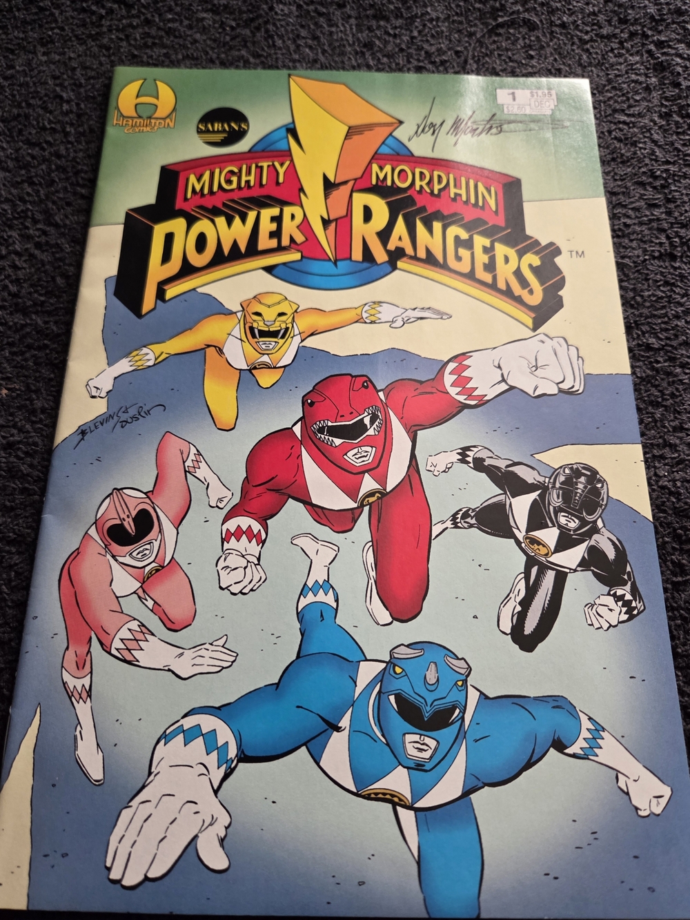 THIS MIGHTY MORPHIN POWER RANGERS 1994 COMIC BOOK IS AUTOGRAPHED BY DON MARKSTEI